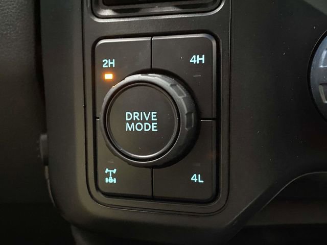 Certified 2024 Ford F250 Platinum image 35