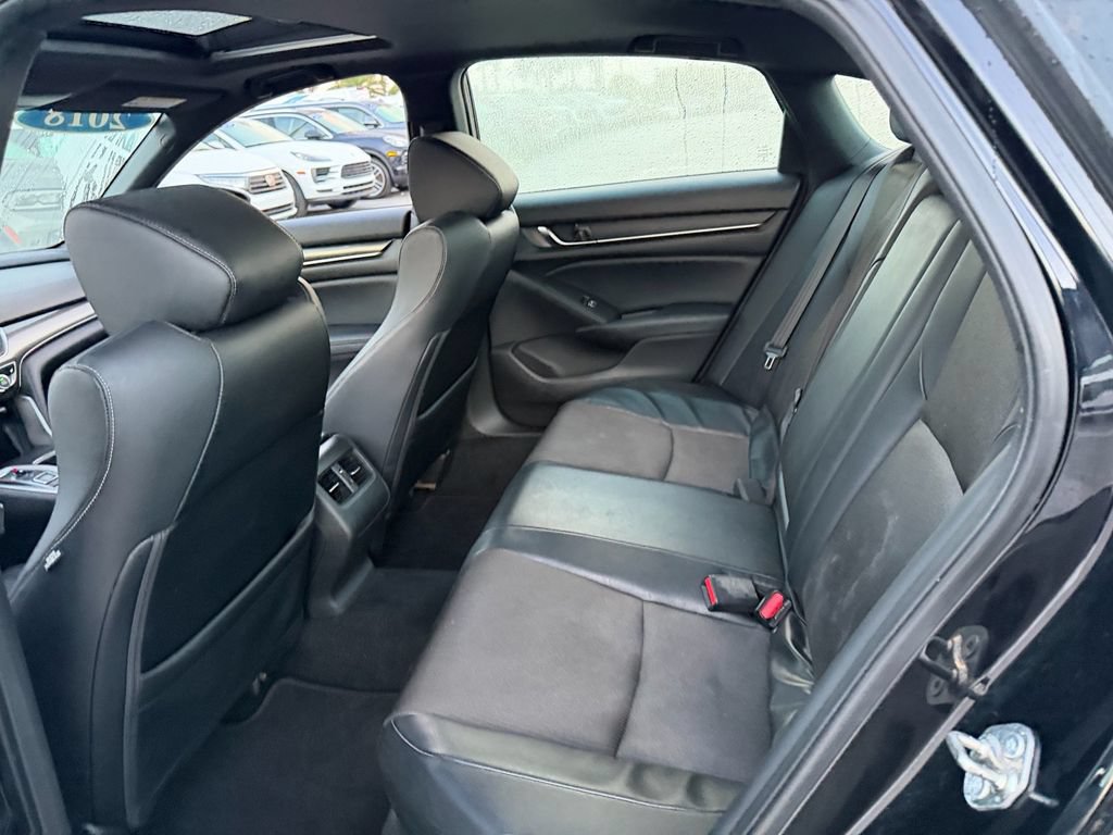Used 2018 Honda Accord Sport image 12