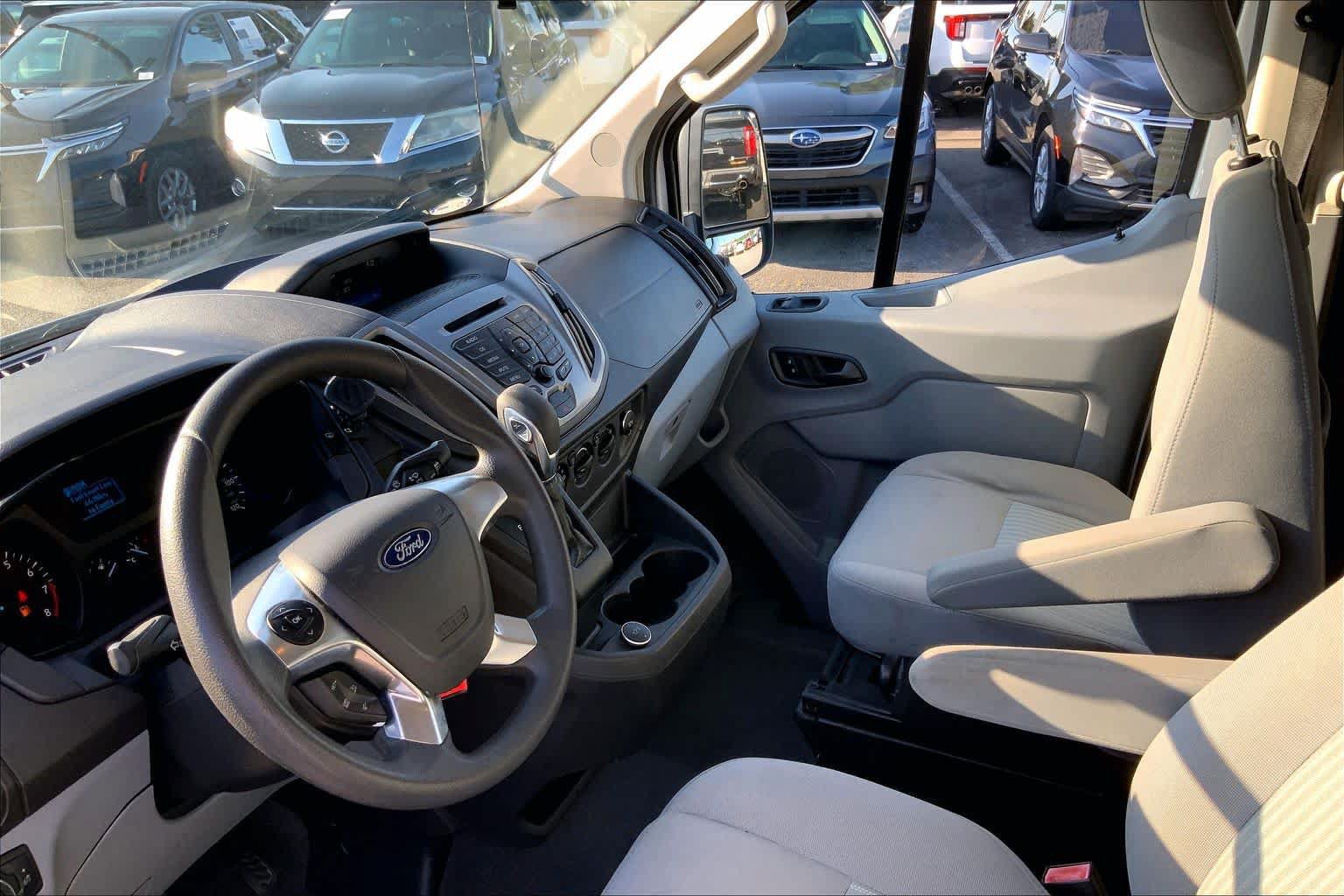 Certified 2019 Ford Transit 350 XLT RWD image 15