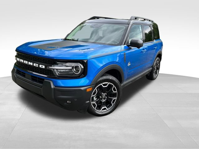 Certified 2025 Ford Bronco Sport Outer Banks w/ Outer Banks Tech Package+ AWD/4WD image 3