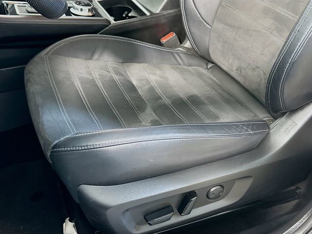 Used 2023 Mitsubishi Outlander SE image 9