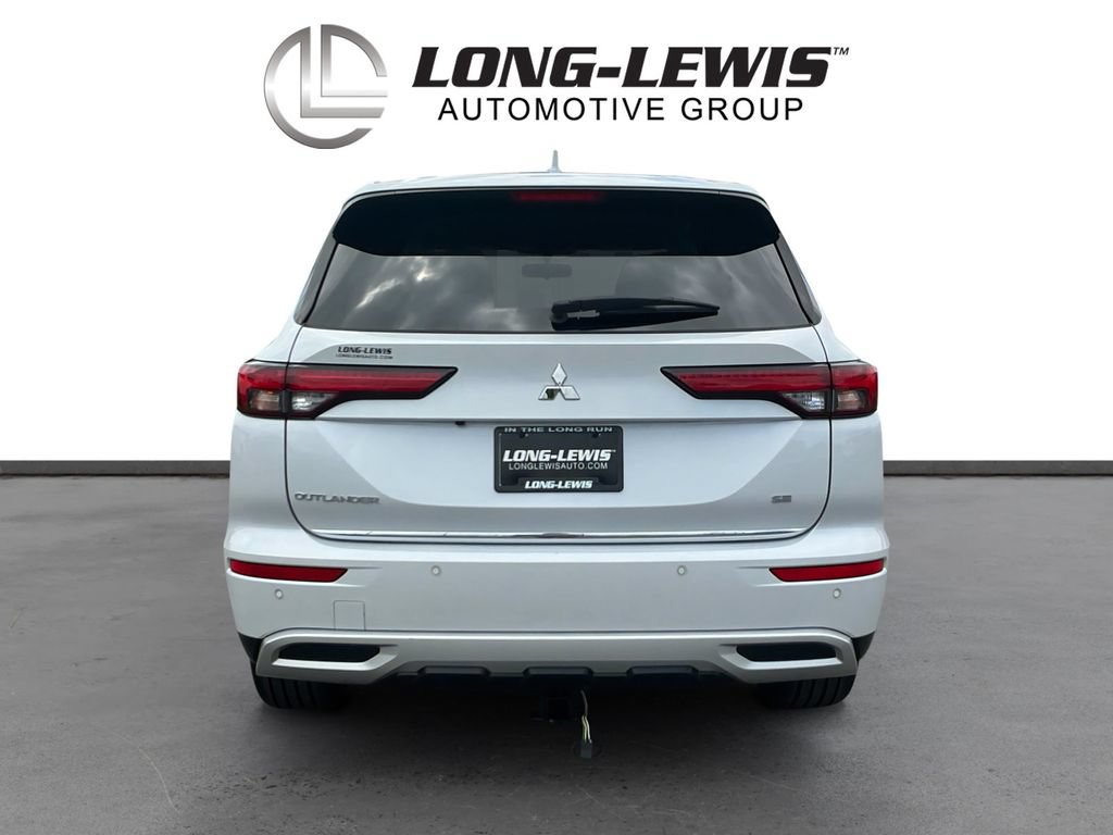 Used 2023 Mitsubishi Outlander SE FWD image 5