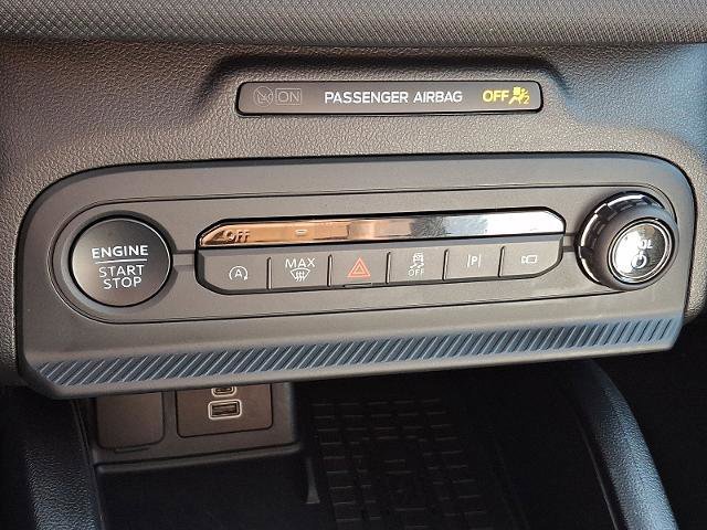 Certified 2025 Ford Bronco Sport Outer Banks w/ Outer Banks Tech Package+ AWD/4WD image 16