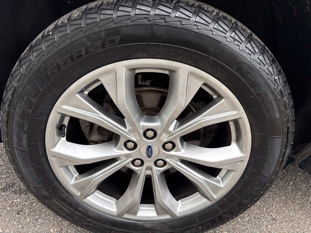 Certified 2023 Ford Explorer XLT w/ Equipment Group 202A AWD/4WD image 12