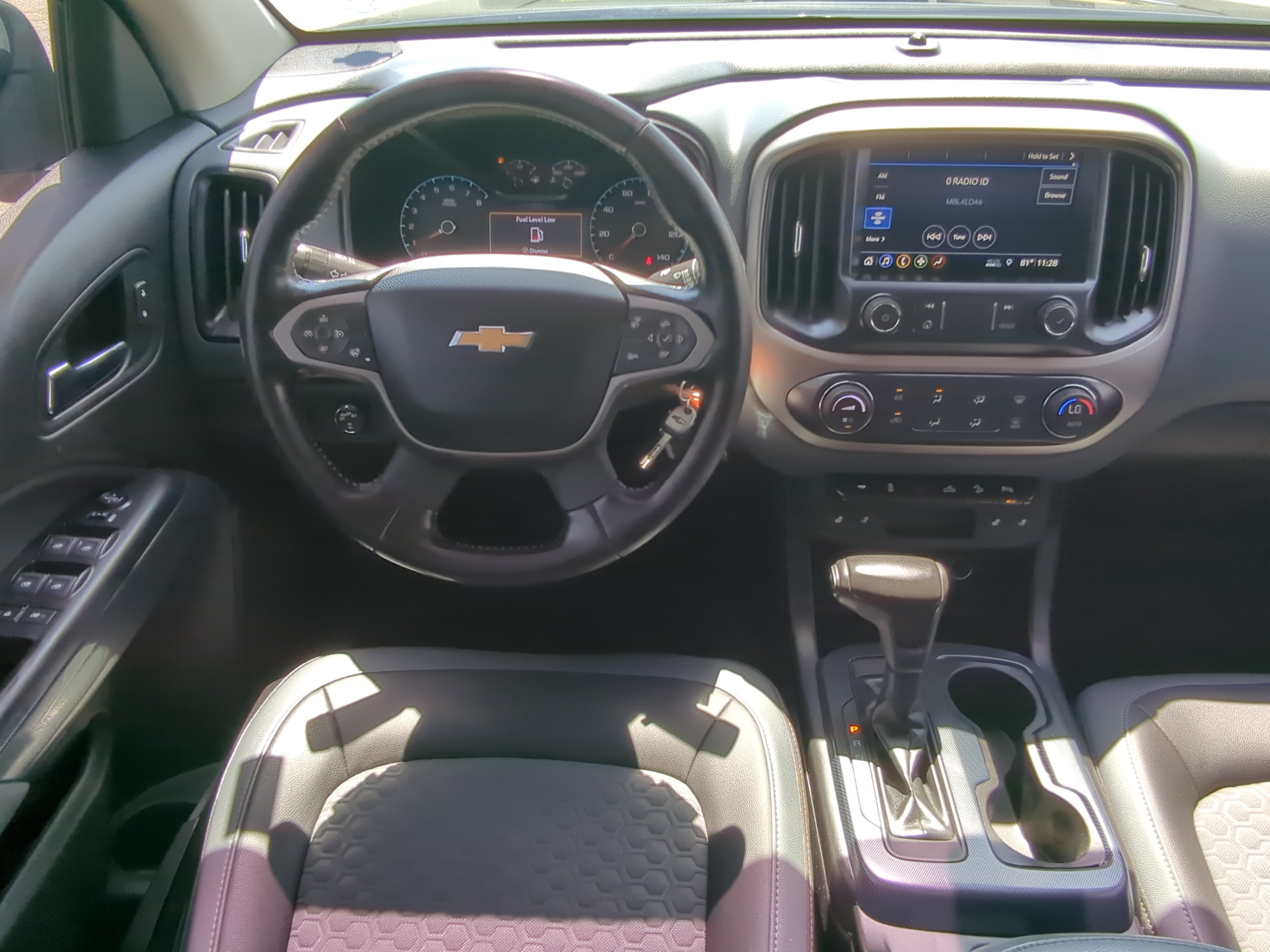 Used 2021 Chevrolet Colorado Z71 w/ Z71 Midnight Edition AWD/4WD image 14