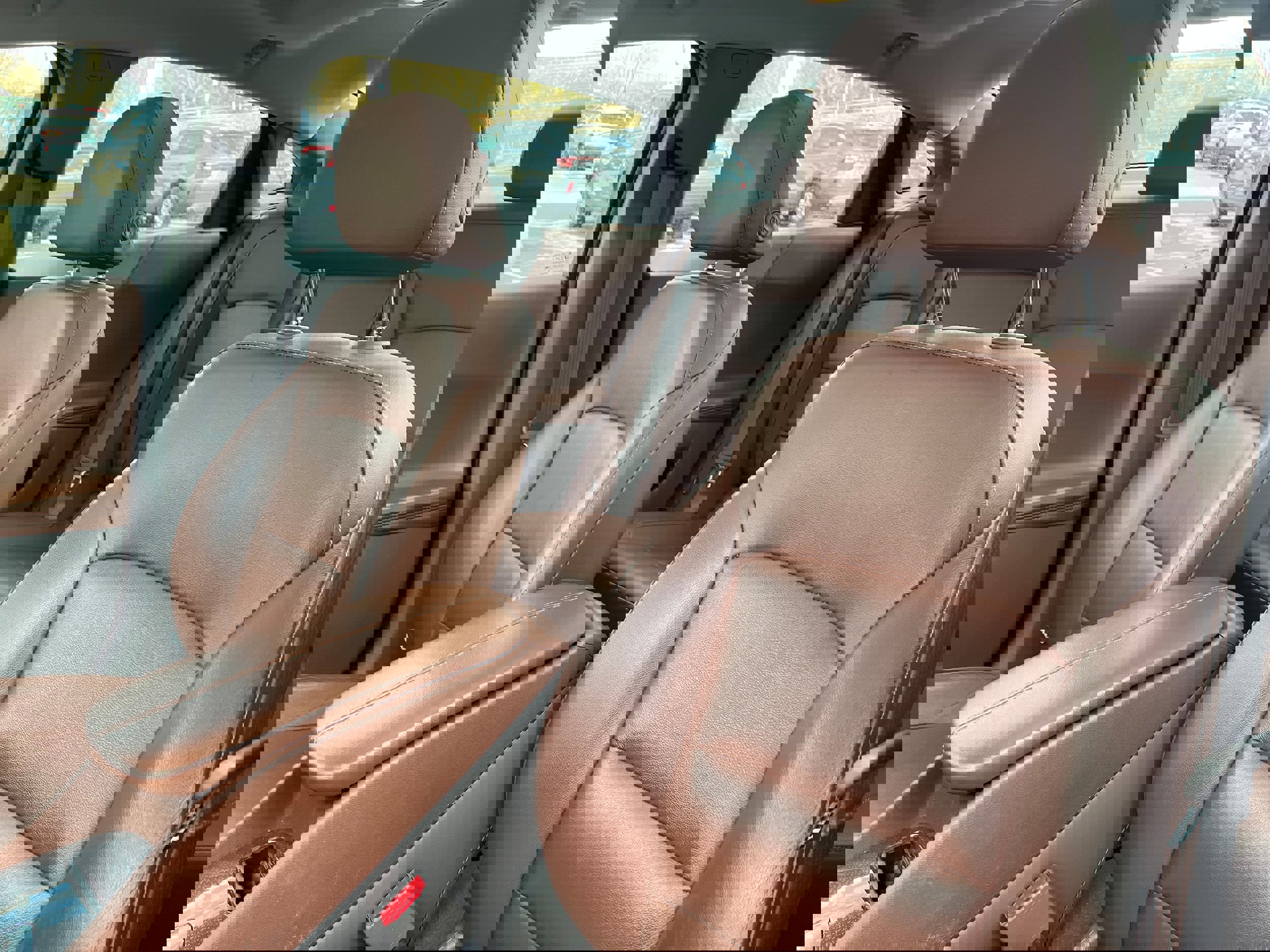 Used 2017 Chevrolet Malibu LT w/ Leather Package image 8