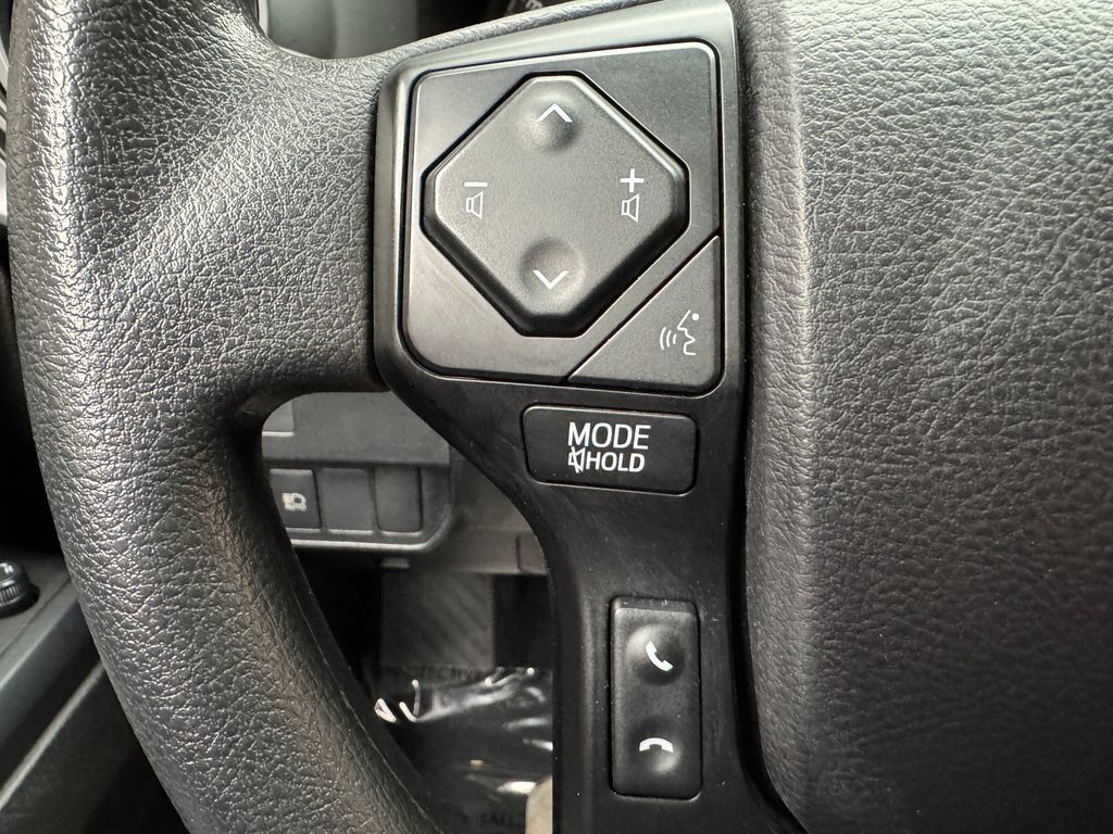Used 2021 Toyota Tacoma SR AWD/4WD image 13