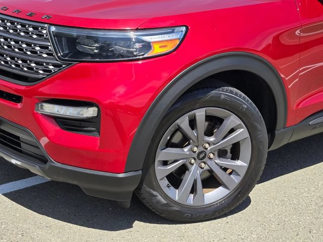 Certified 2023 Ford Explorer XLT w/ Equipment Group 202A RWD image 9
