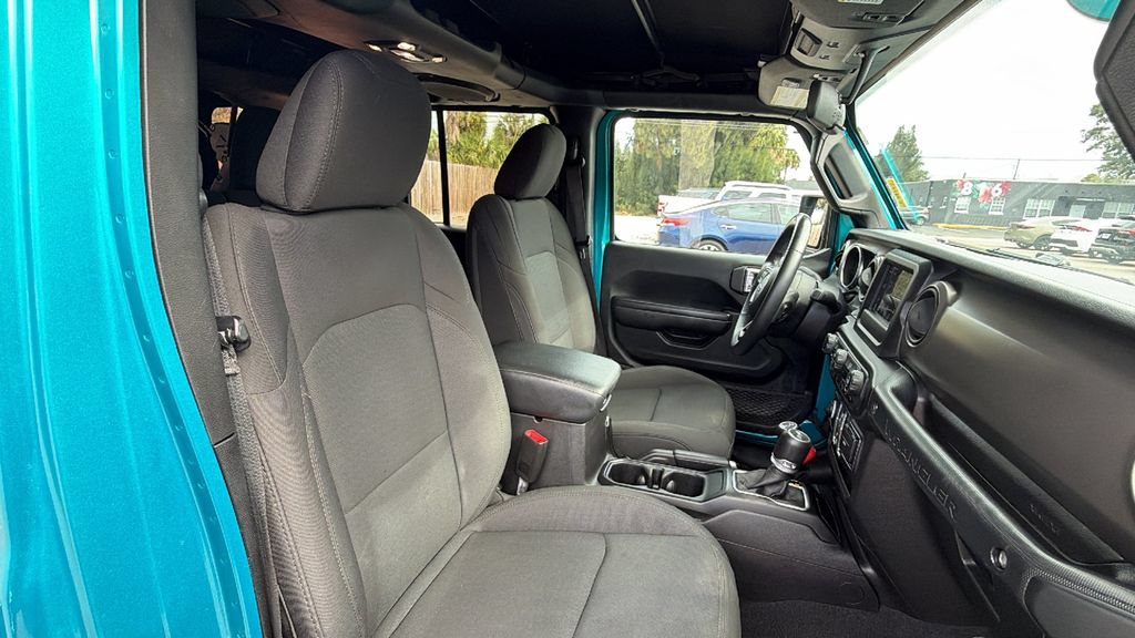 Used 2020 Jeep Wrangler Unlimited Sport AWD/4WD image 28