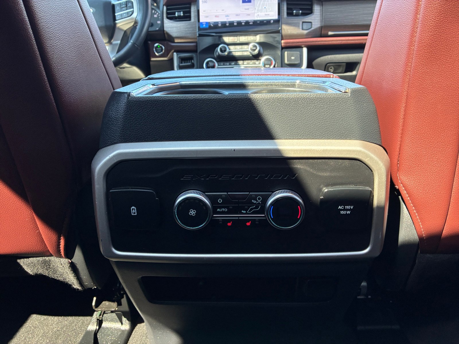 Certified 2024 Ford Expedition Limited image 32