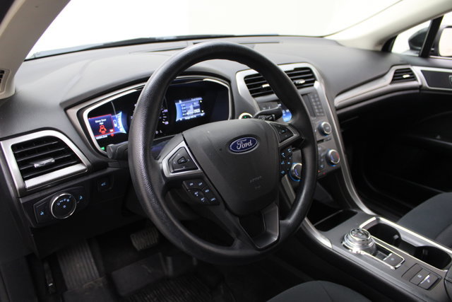 Certified 2018 Ford Fusion SE FWD image 8
