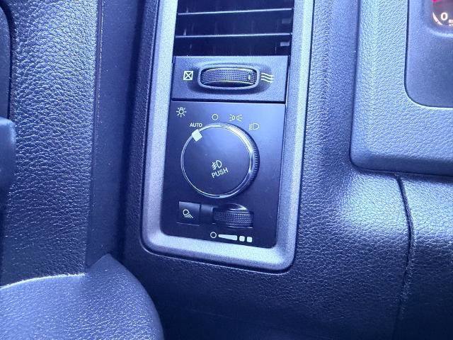 Used 2019 RAM 1500 Express w/ Express Value Package image 34