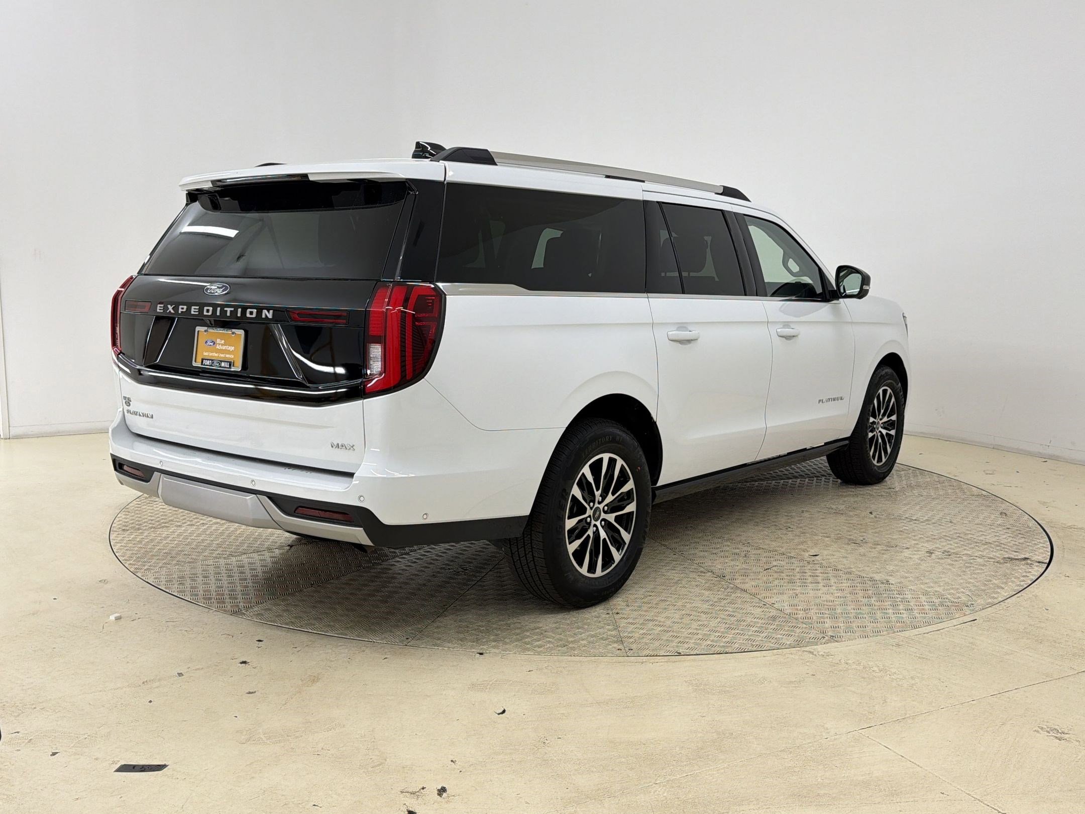 Certified 2025 Ford Expedition Max Platinum AWD/4WD image 9