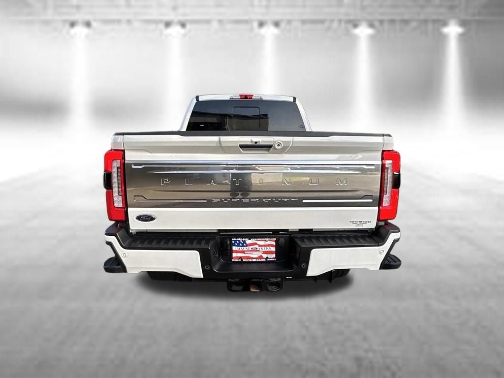 Certified 2024 Ford F250 Platinum w/ FX4 Off-Road Package AWD/4WD image 5