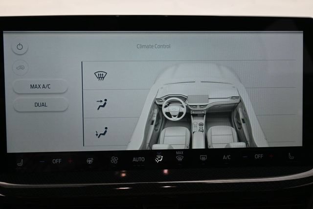 Certified 2024 Ford Escape ST-Line w/ Tech Pack #1 AWD/4WD image 23