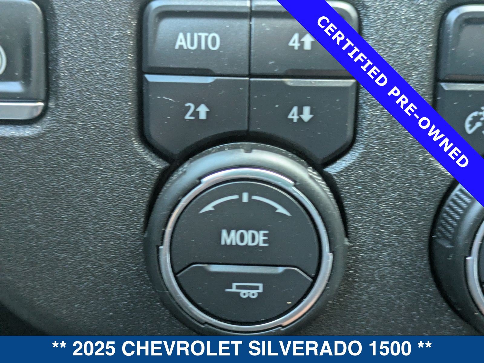 Used 2025 Chevrolet Silverado 1500 RST AWD/4WD image 34