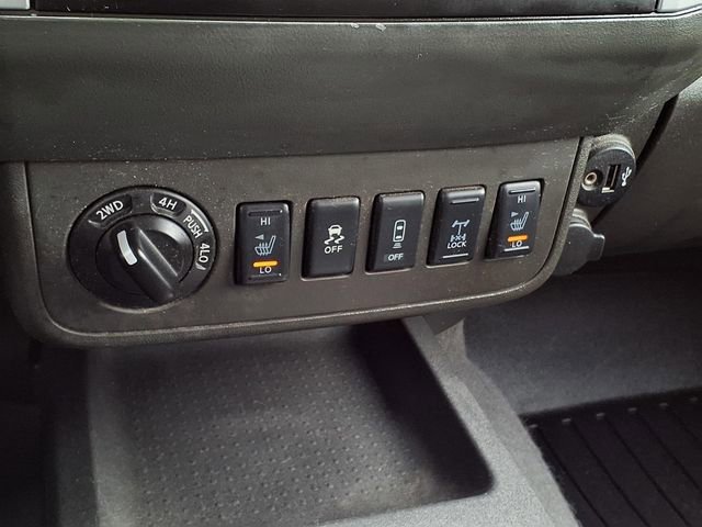 Used 2019 Nissan Frontier PRO-4X image 15