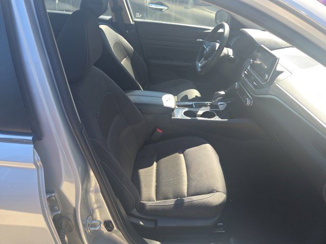 Used 2024 Nissan Altima 2.5 SV FWD image 36