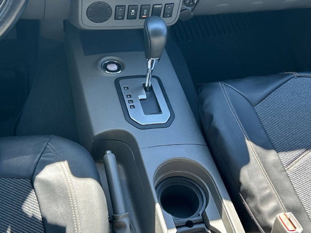 Used 2020 Nissan Frontier SV w/ Midnight Edition Floor Mats RWD image 19