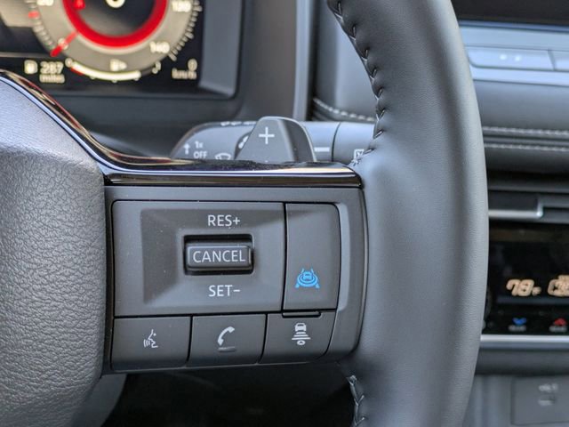 Used 2025 Nissan Rogue SL w/ SL Premium Package image 29