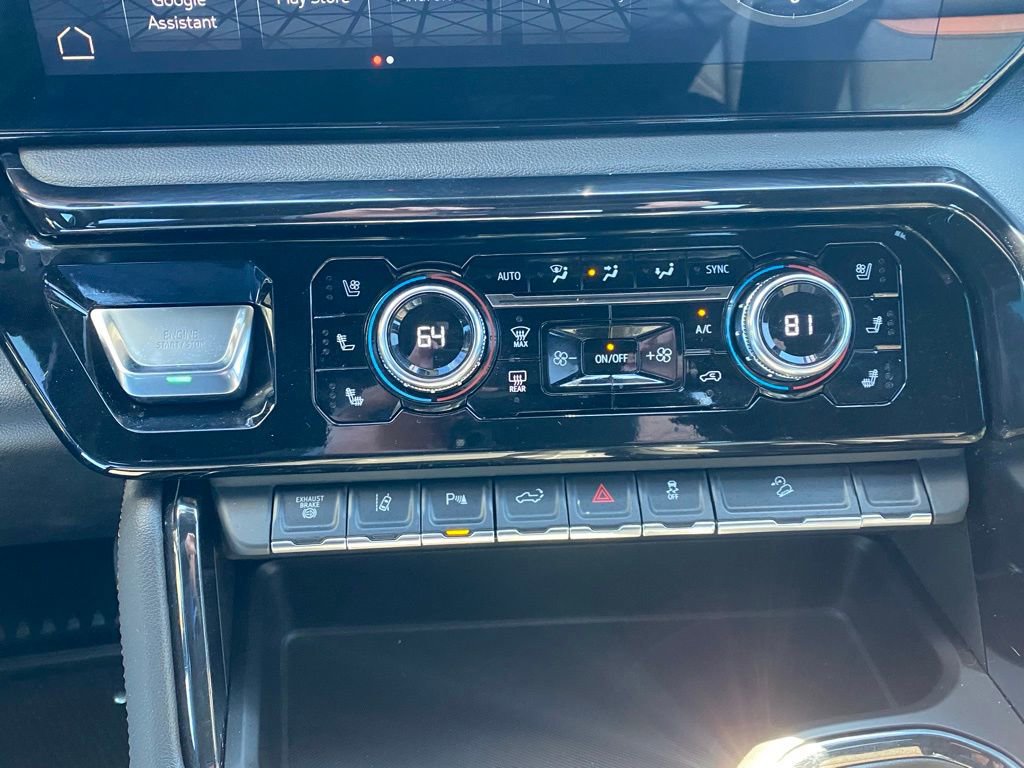 Used 2024 GMC Sierra 2500 AT4 w/ AT4 Preferred Package image 17