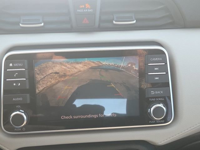 Used 2021 Nissan Versa SV image 27