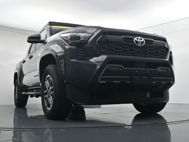 Used 2024 Toyota Tacoma TRD Sport w/ TRD Sport Upgrade Package AWD/4WD image 30