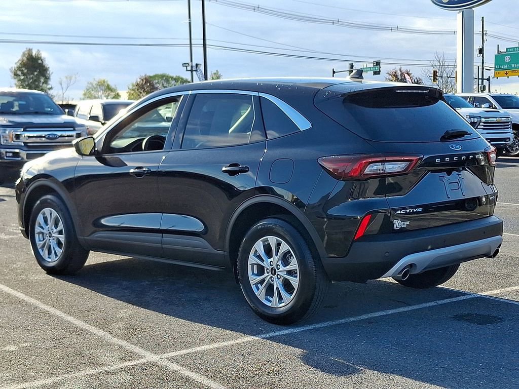 Certified 2023 Ford Escape Active image 2