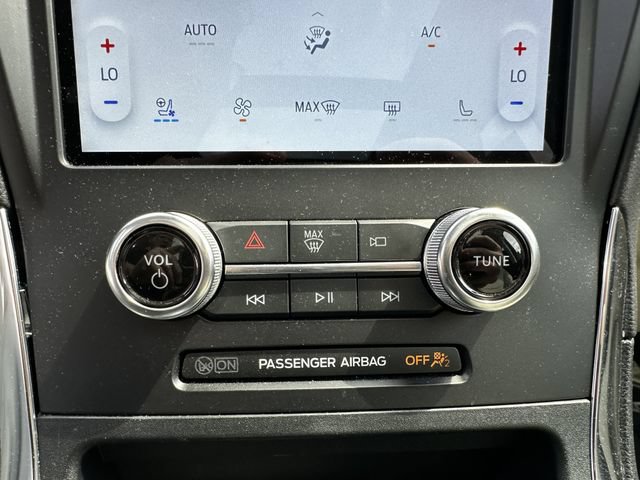 Certified 2024 Ford Edge Titanium w/ Titanium Elite Package AWD/4WD image 24