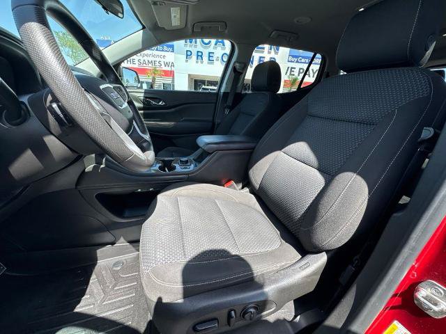 Used 2021 GMC Acadia SLE w/ Driver Convenience Package FWD image 14
