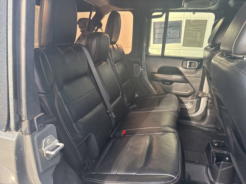 Used 2019 Jeep Wrangler Unlimited Sahara w/ LED Lighting Group image 28