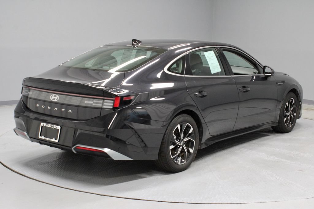 Used 2024 Hyundai Sonata SEL FWD image 12