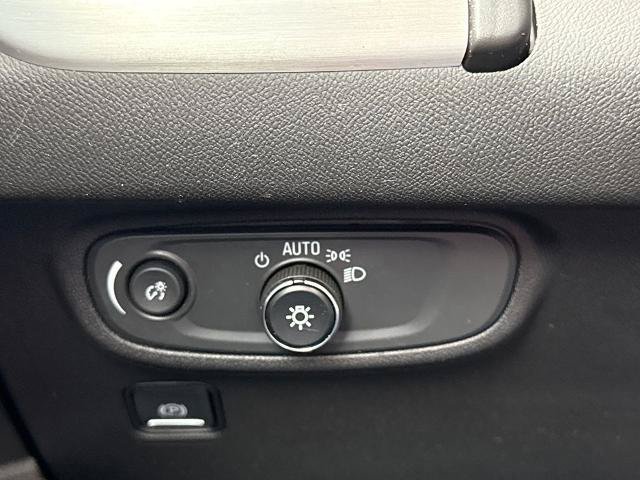 Used 2022 GMC Terrain SLE w/ Driver Convenience Package AWD/4WD image 23
