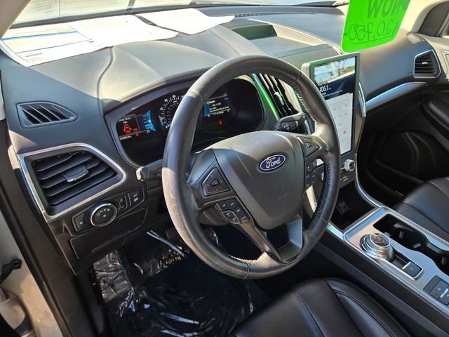 Certified 2022 Ford Edge Titanium AWD/4WD image 9
