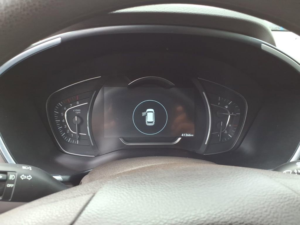 Used 2019 Hyundai Santa Fe SEL AWD/4WD image 10