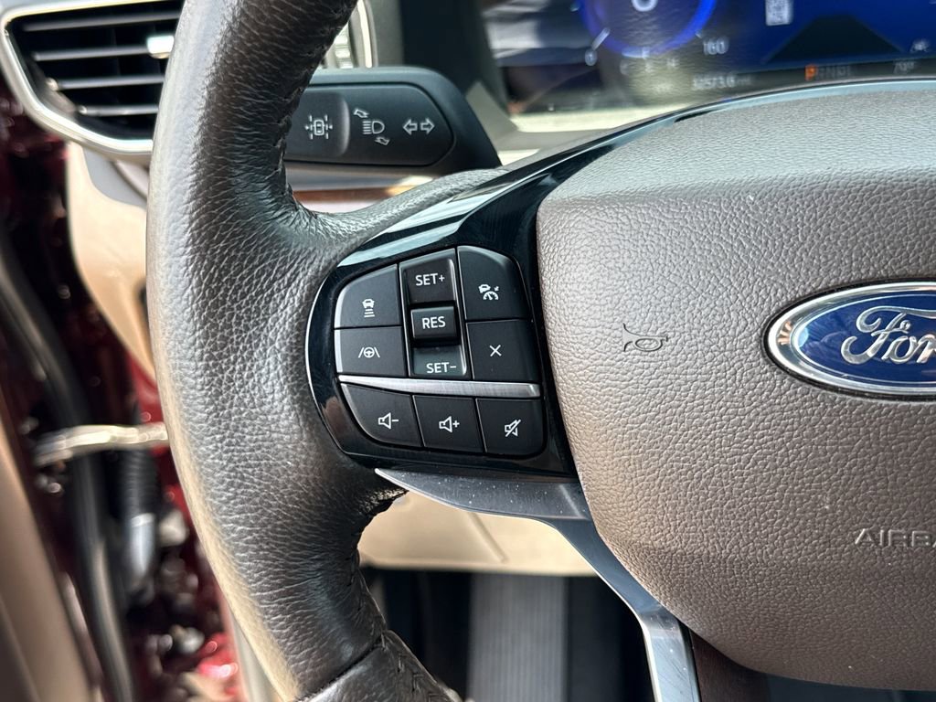 Certified 2023 Ford Explorer King Ranch w/ Class IV Trailer Tow Package AWD/4WD image 17