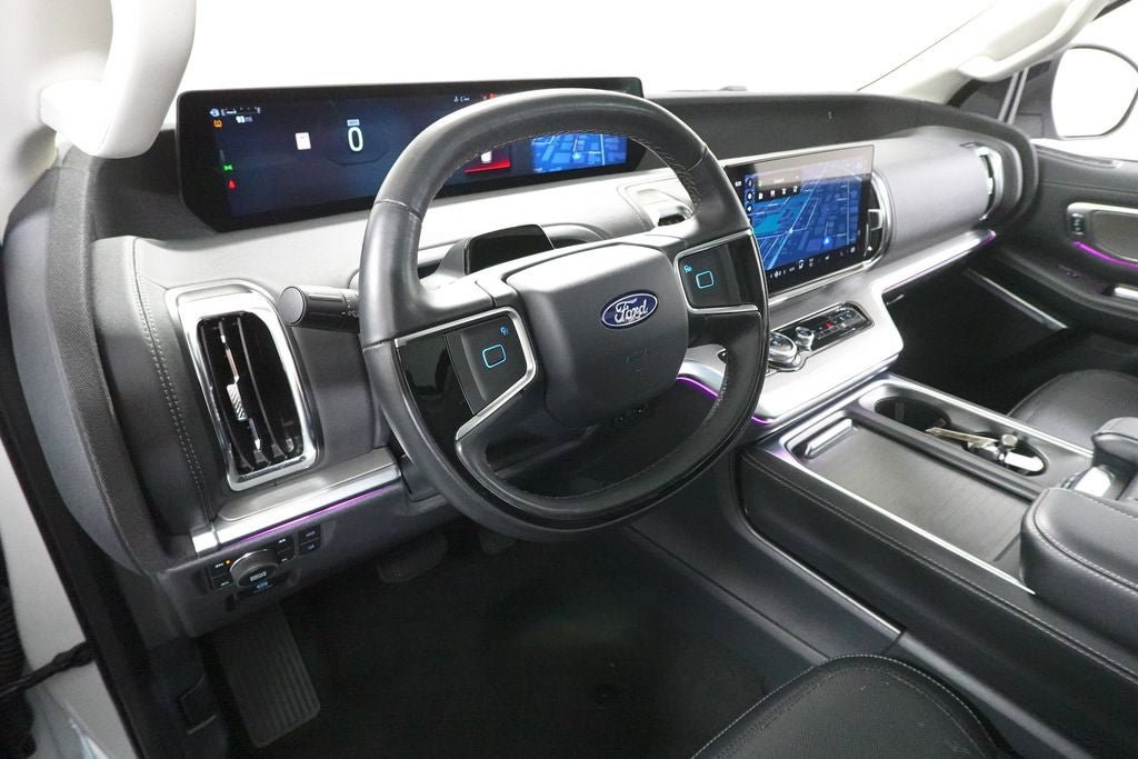 Certified 2025 Ford Expedition Platinum AWD/4WD image 27