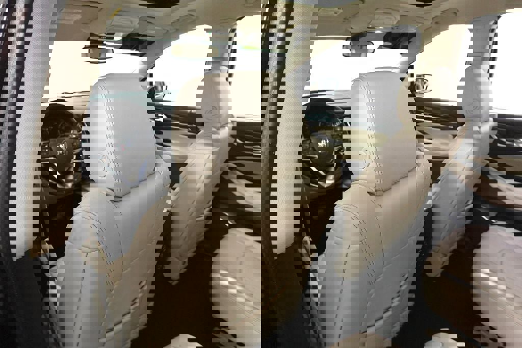 Used 2022 Buick Enclave Essence w/ Experience Buick Package image 25