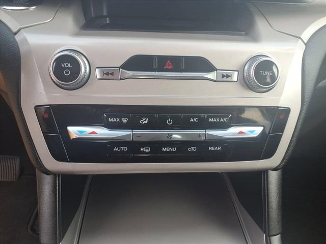 Certified 2023 Ford Explorer XLT image 21