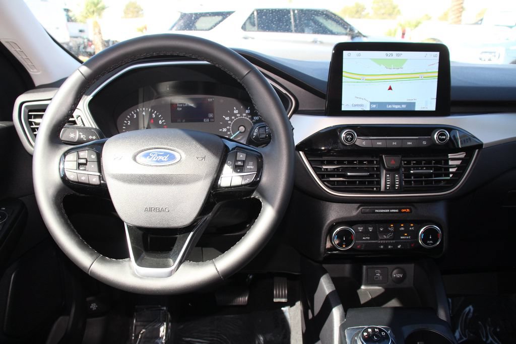 Certified 2022 Ford Escape SEL FWD image 17