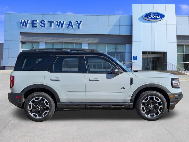 Certified 2024 Ford Bronco Sport Outer Banks w/ Tech Package image 3