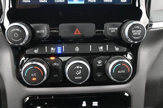 Used 2024 RAM 1500 Laramie AWD/4WD image 24