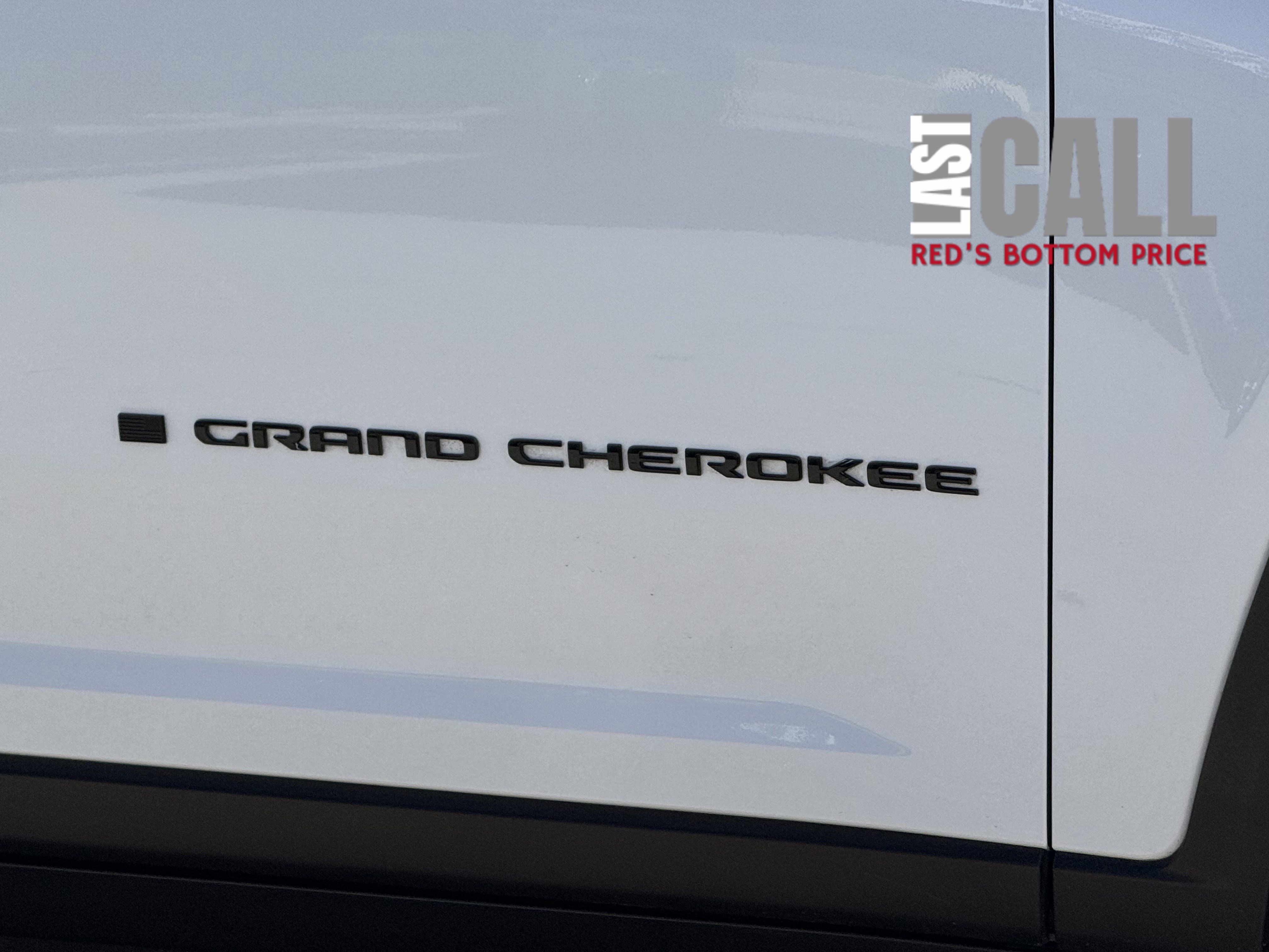 Used 2025 Jeep Grand Cherokee L Altitude image 10