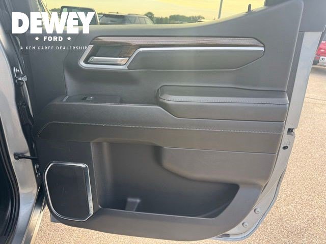 Used 2024 Chevrolet Silverado 1500 LT w/ Protection Package AWD/4WD image 31