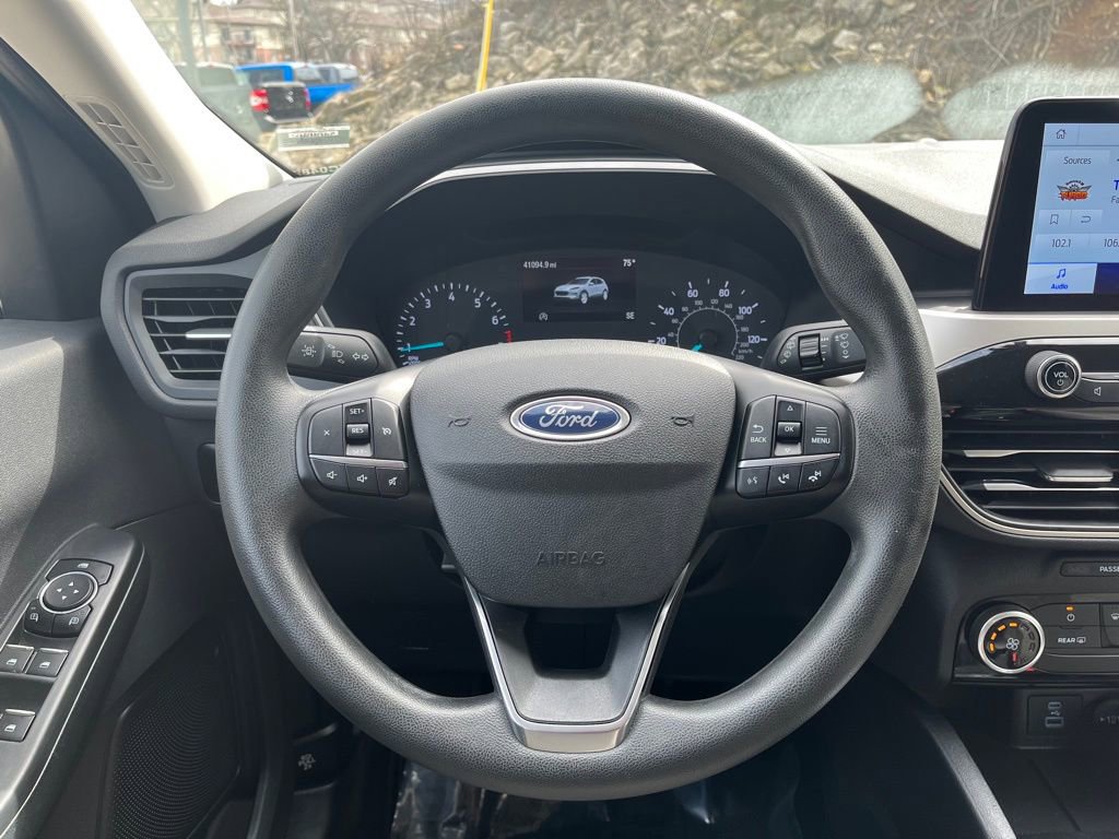 Certified 2022 Ford Escape SE AWD/4WD image 16