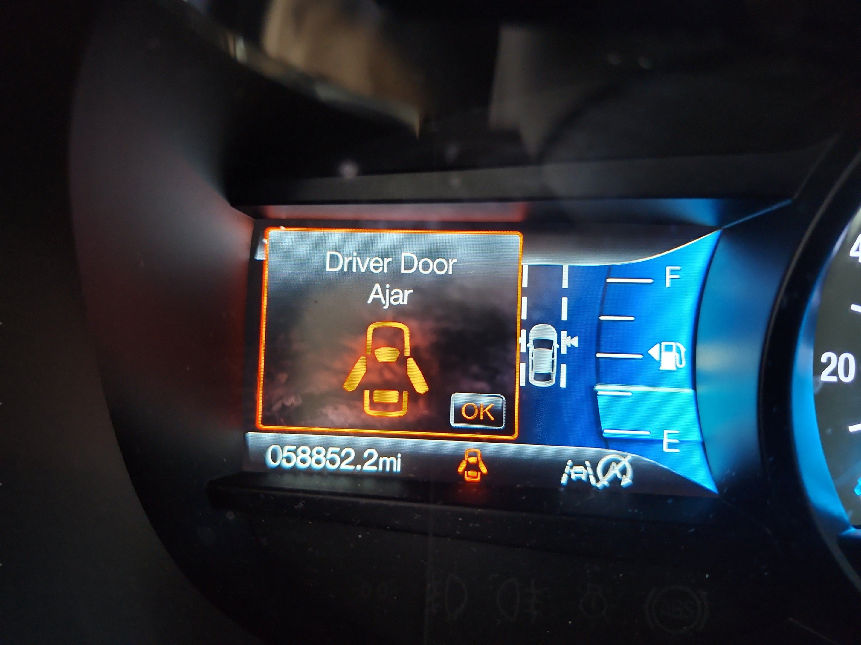 Certified 2019 Ford Edge Titanium w/ Cold Weather Package AWD/4WD image 11