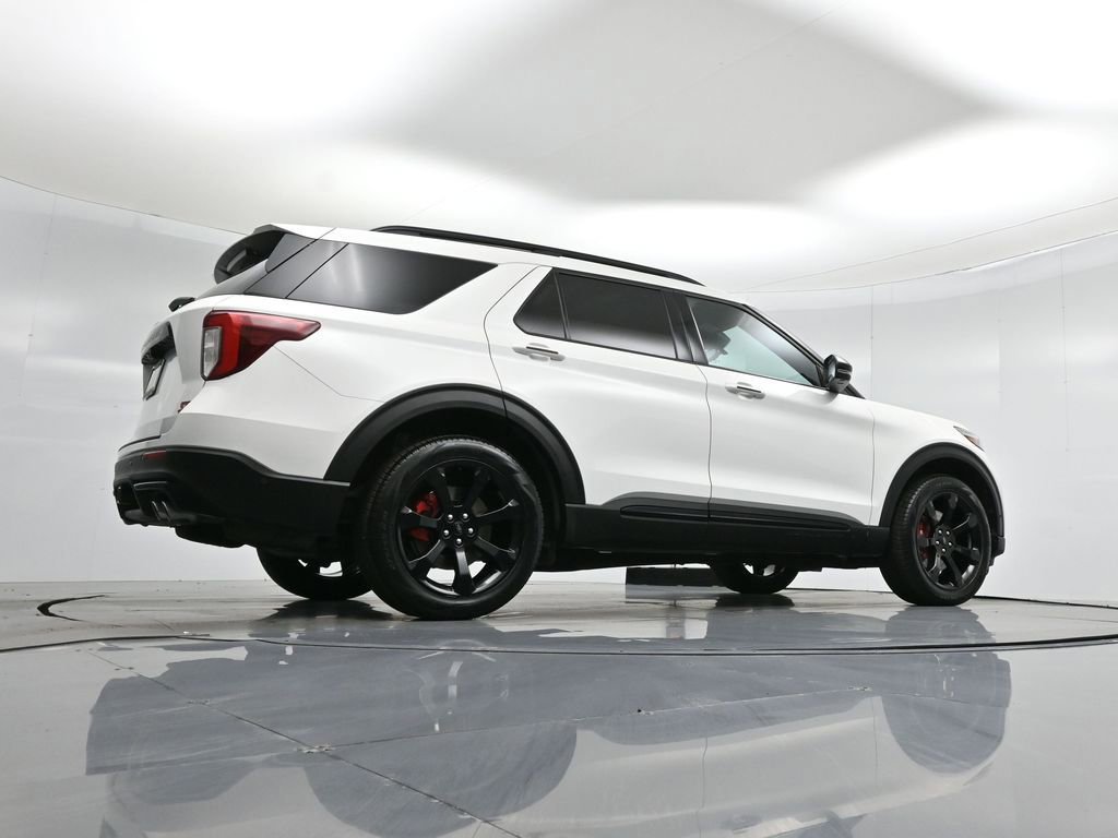 Certified 2021 Ford Explorer ST w/ Equipment Group 401A image 15