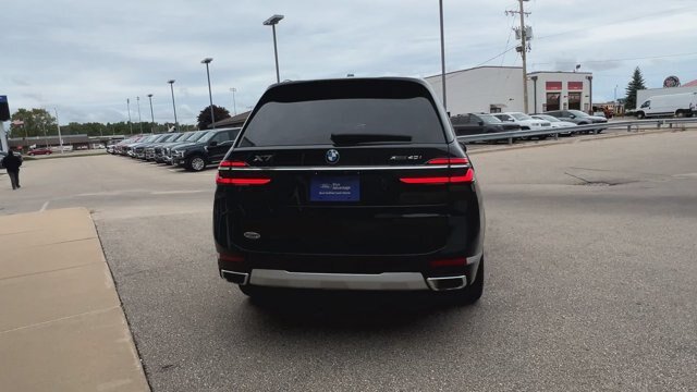 Used 2024 BMW X7 xDrive40i AWD/4WD image 8