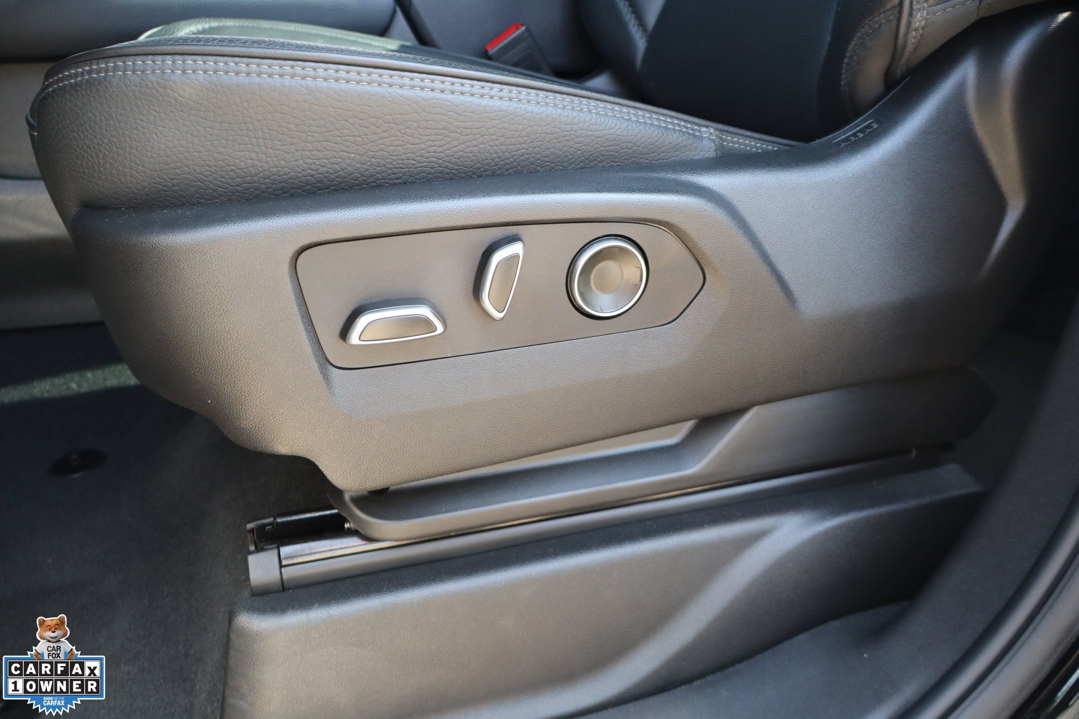 Used 2024 GMC Yukon Denali w/ Max Trailering Package AWD/4WD image 14