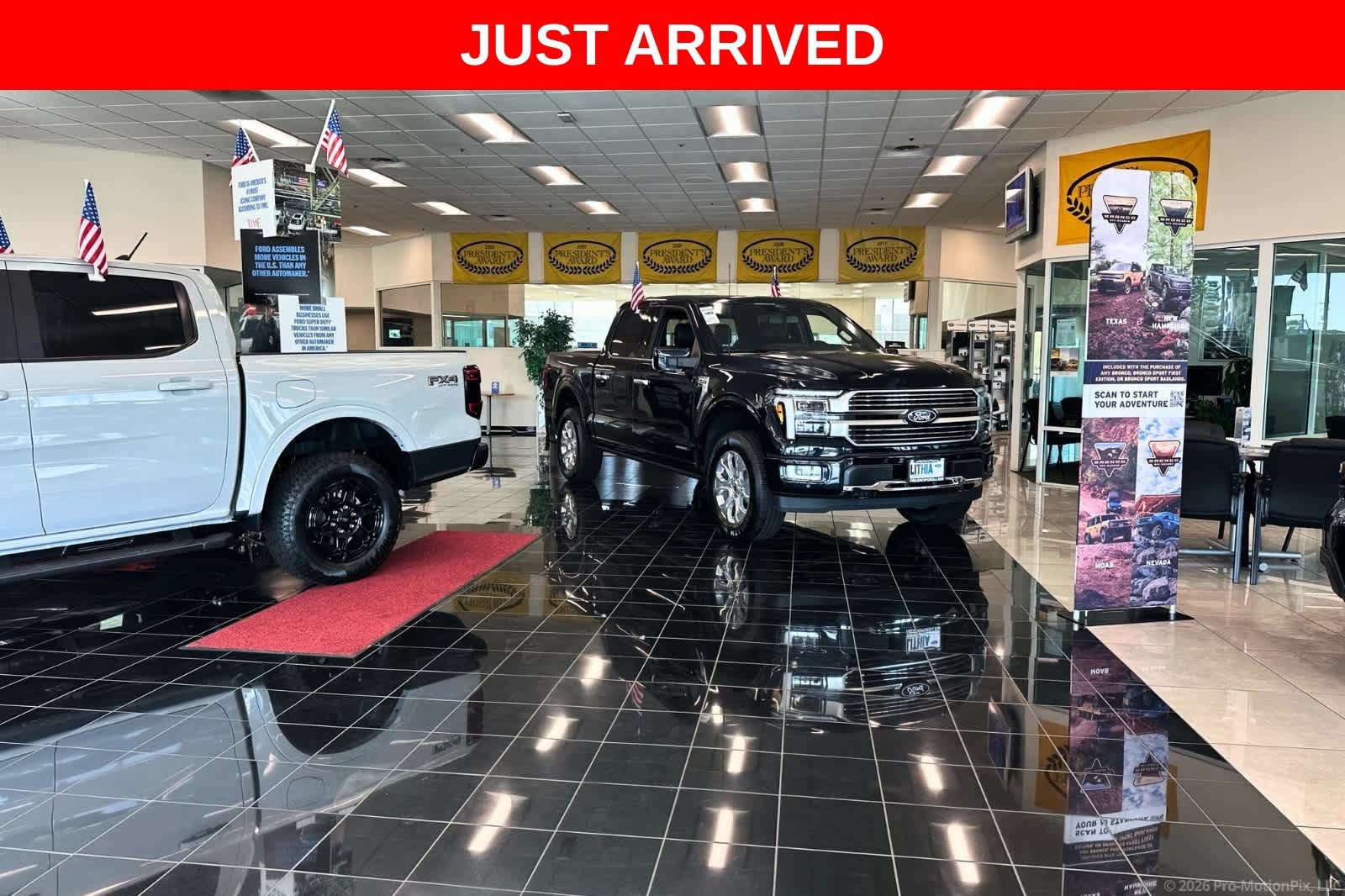 Certified 2025 Ford F150 Raptor w/ Equipment Group 803A Raptor R AWD/4WD image 36